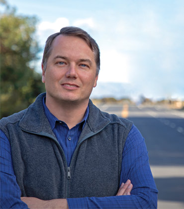 Chris Urmson, Aurora [NASDAQ: AUR] | Auto Business Outlook | Top Autonomous Vehicle Solutions Provider
